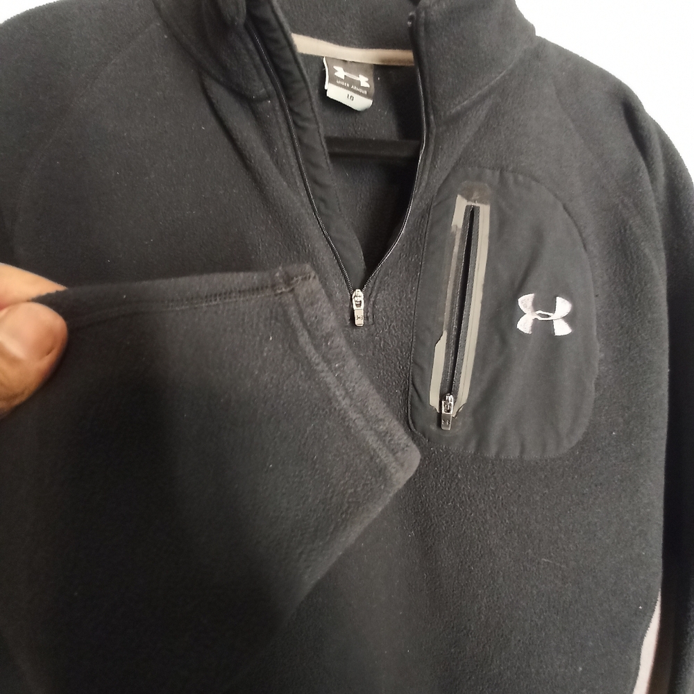 Under Armour Black and Gray Pullover Sweatshirt. Size Large - Picture 6 of 14